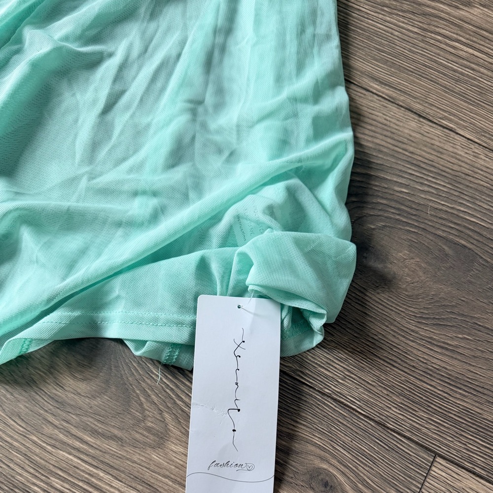 Elegant Strapless Seafoam Green Dress - Picture 5 of 8